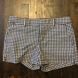 Gap gingham black & white shorts